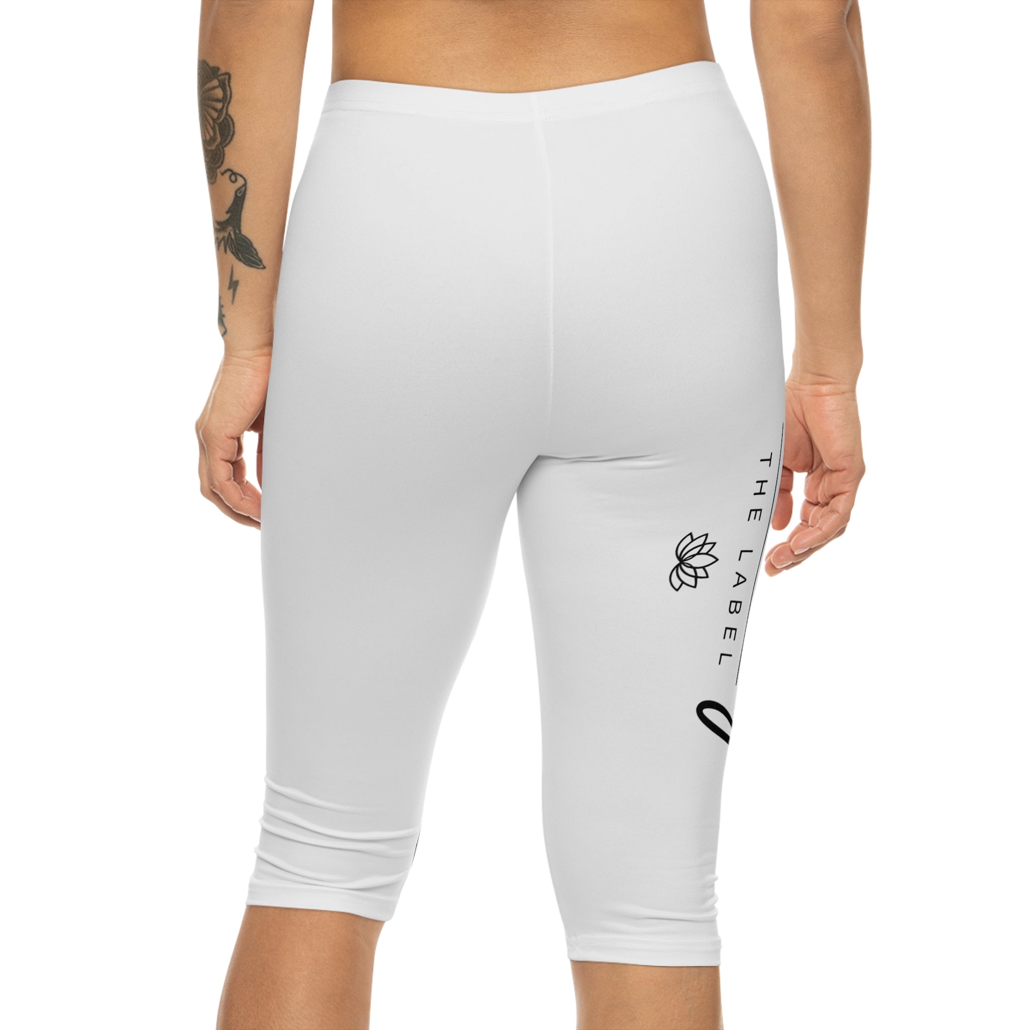 Women’s Capri Leggings (AOP)