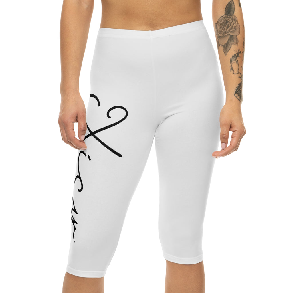 Women’s Capri Leggings (AOP)